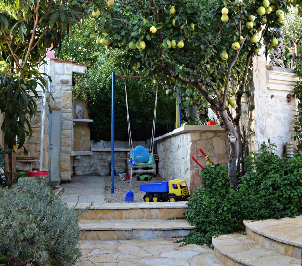 Apartments Villa Ra Zaboric Bagian luar foto