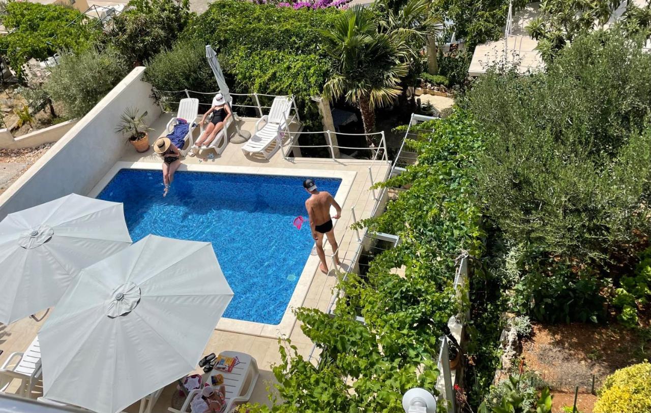 Apartments Villa Ra Zaboric Bagian luar foto