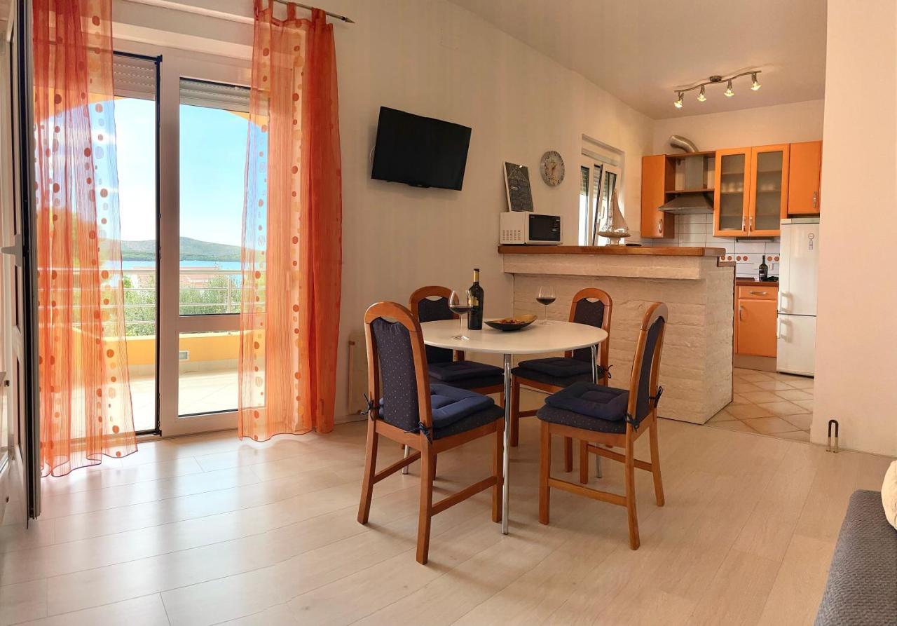 Apartments Villa Ra Zaboric Bagian luar foto