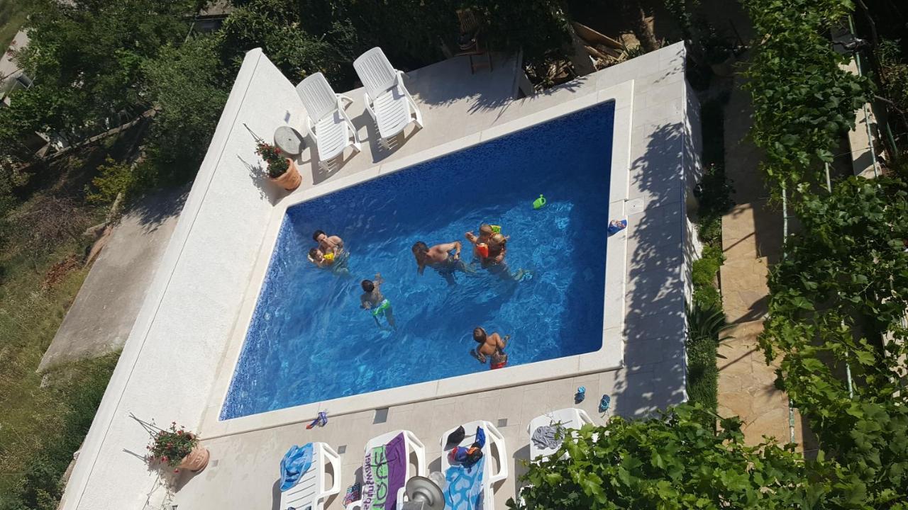 Apartments Villa Ra Zaboric Bagian luar foto