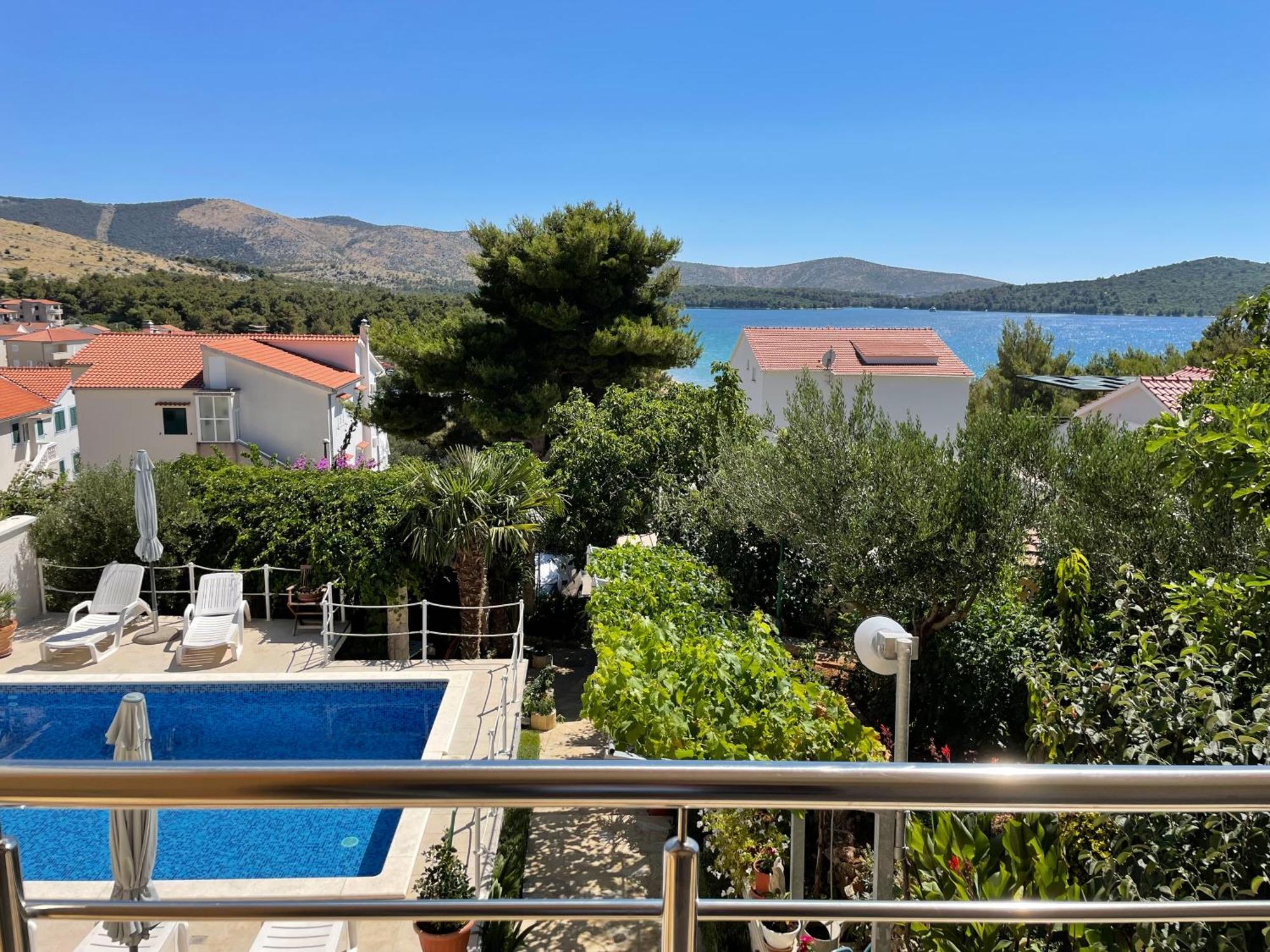 Apartments Villa Ra Zaboric Bagian luar foto