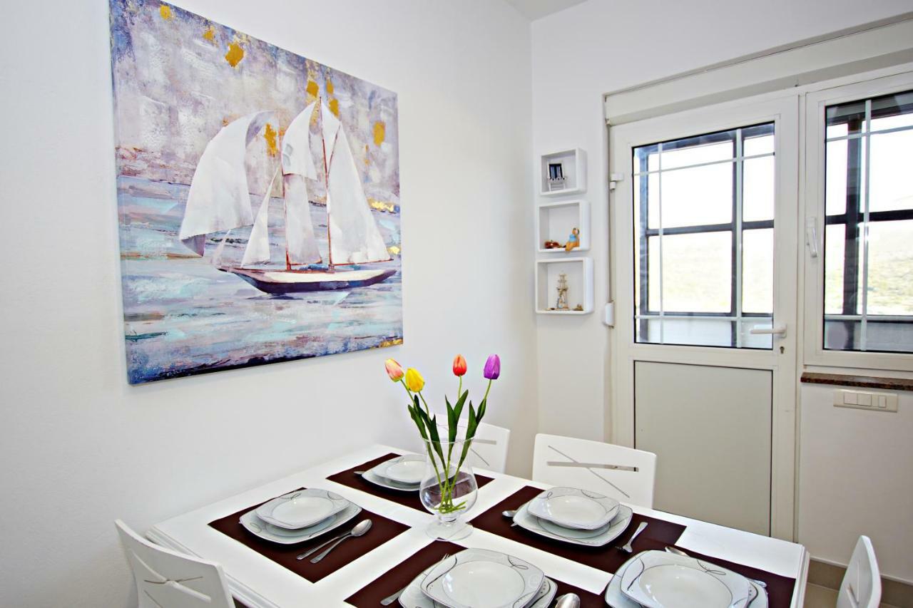 Apartments Villa Ra Zaboric Bagian luar foto
